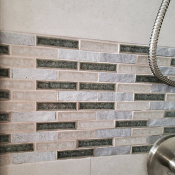 Pine Knoll Dr Walnut Creek - Shower tile detail