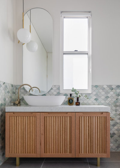 Scandinavian Bathroom by Carter Williamson Architects