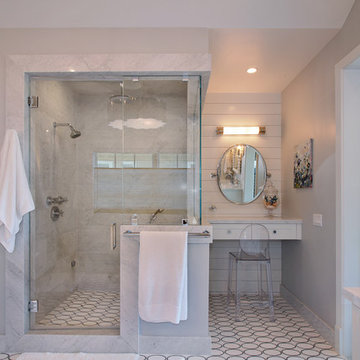 Hanging Towels Photos Ideas Houzz, Hanging Towels In Bathroom Ideas