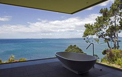 8 New Zealand Bathrooms With a Kick-Ass View