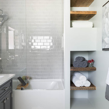 75 Tub Shower Combo Ideas You Ll Love June 2022 Houzz - Small Bathroom With Tub And Shower Ideas