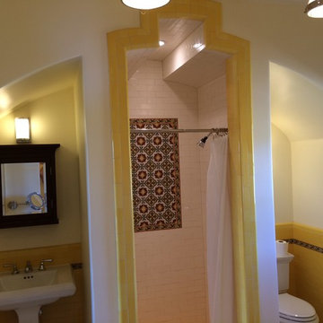 Private Ranch- Yellow Bathroom