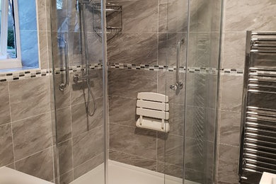 Inspiration for a medium sized modern family bathroom in Surrey.