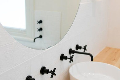 Example of a bathroom design in Adelaide