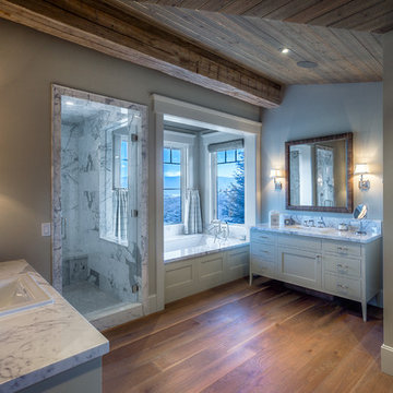 Luxury Master Bath In Cabin