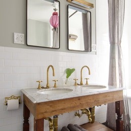 https://www.houzz.com/photos/prospect-heights-brownstone-shabby-chic-style-bathroom-new-york-phvw-vp~2427911