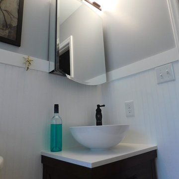 Quaint Coastal Bathroom