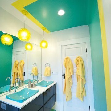 Queen Anne Kid's Bath