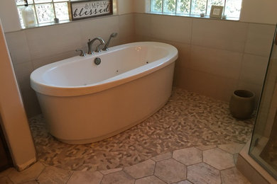Bathroom - contemporary master porcelain tile porcelain tile bathroom idea in Phoenix with a hinged shower door