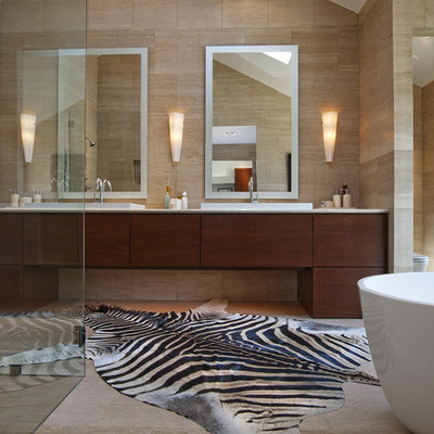 Freestanding bathtub - contemporary freestanding bathtub idea in Atlanta