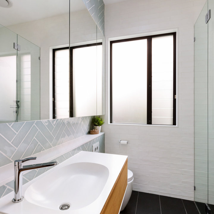 75 Most Popular 75 Beautiful Bathroom with Blue Tile Ideas & Designs ...