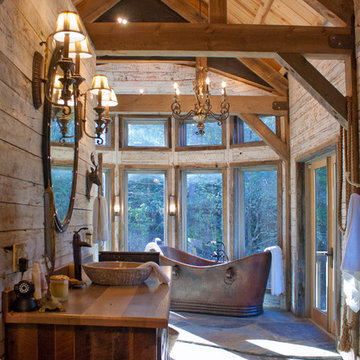 Reclaimed and Rustic Materials Make A Cabin Cozy