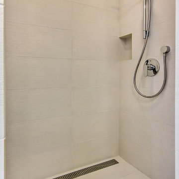 Rectangular shower drain