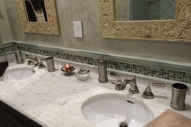 Inspiration for a transitional bathroom remodel in New York