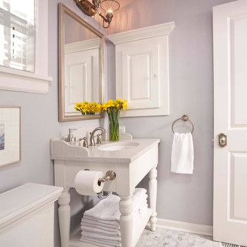 Redmond Cottage Small Bath