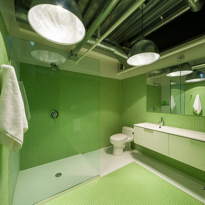 Inspiration for a mid-sized contemporary master green tile and glass tile mosaic tile floor corner shower remodel in New York with green walls