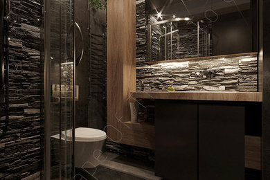 Modelo de cuarto de baño principal minimalista de tamaño medio con armarios tipo vitrina, puertas de armario grises, baldosas y/o azulejos grises, baldosas y/o azulejos de piedra y encimera de madera