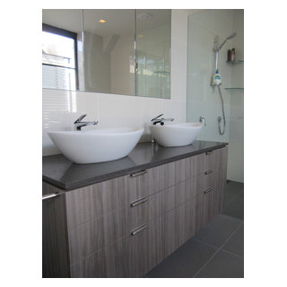 Renovation & refurbishment #6 Inner West Sydney Main Bathroom - Modern ...
