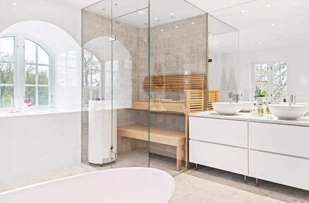 Minimalistisch Badezimmer by Skeppsholmen Sotheby's International Realty