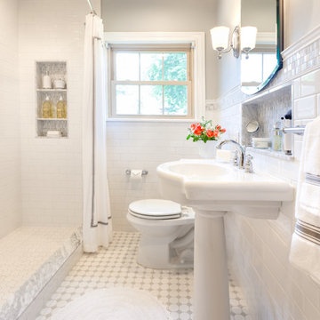 Retro Bathroom/Walk-In Shower