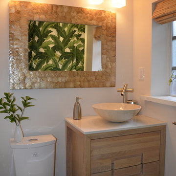 Rio Vista guest bathroom