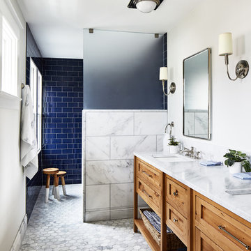 Urban Lake Bungalow in the Heart of Rosemont