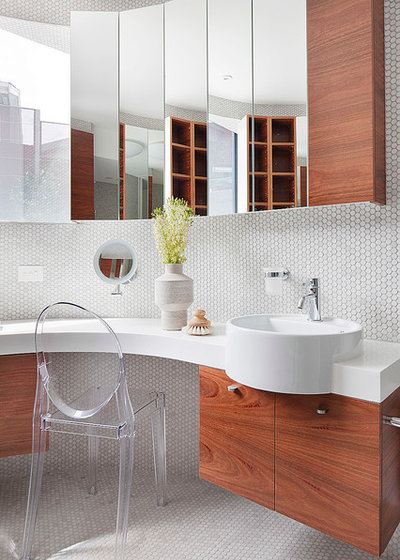Contemporary Bathroom by bg architecture
