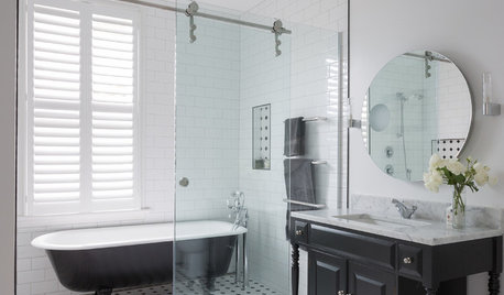 10 Reasons to Choose Either Shower Screens or Curtains