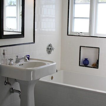 Rowena Bathroom #1