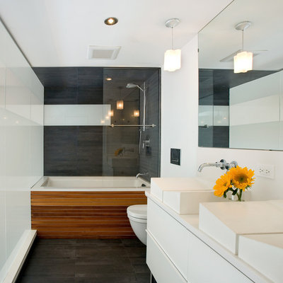 Minimalist bathroom photo in Denver with a vessel sink