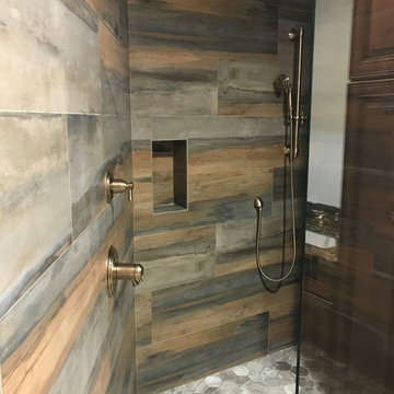 Rustic Chic Shower and Tub