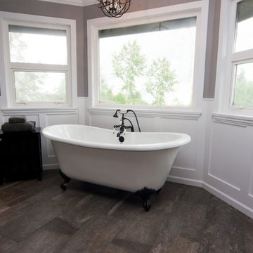 Rustic Custom Ensuite in Surrey, BC