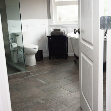 Rustic Custom Ensuite in Surrey, BC