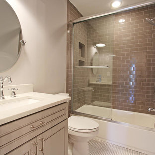 75+ Badezimmer mit braunen Fliesen und Metrofliesen Ideen & Bilder