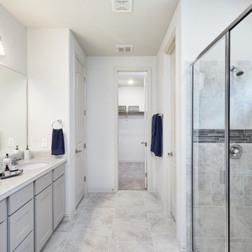 San Antonio, Texas | Arcadia Ridge - Enclave Capri Owner's Bathroom