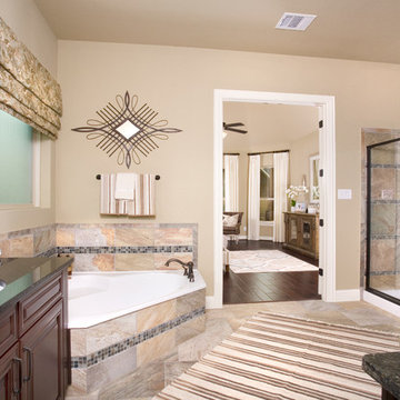 San Antonio, Texas | Willow Grove - Classic Princeton Owner's Bathroom