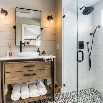 Santa Monica Modern Farmhouse Guest house bathroom