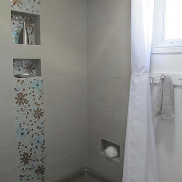 Saunders' Residence: Custom Gardens Mosaic Glass Tile Bathroom
