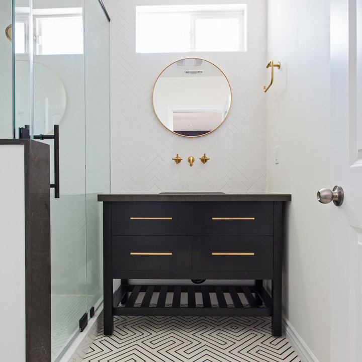 5' X 7' Bathroom - Photos & Ideas | Houzz