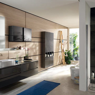 Scavolini Modern Wood and Gray Bathroom