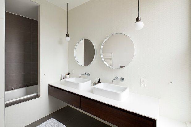 Contemporary Bathroom by Scenario Architecture