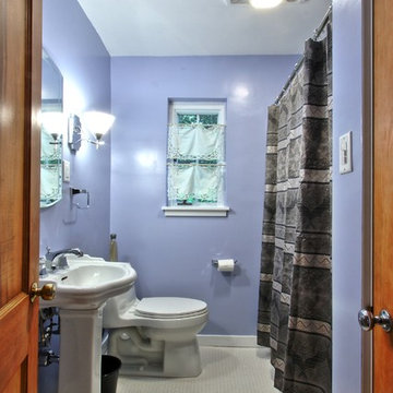 Schoolhouse Bath