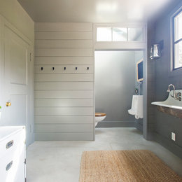 https://www.houzz.com/hznb/photos/schoolhouse-renovation-to-modern-farmhouse-farmhouse-bathroom-san-francisco-phvw-vp~97779508