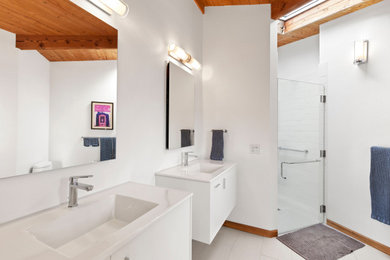 Example of a bathroom design in San Francisco