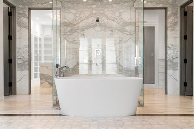 Seaside Villa - Master Bath Tub & Shower