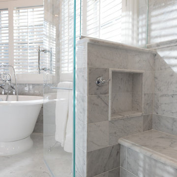 Seat & Niche inside the shower