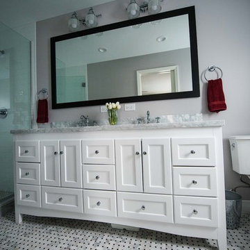 2nd Bathroom: Massive White Vanity (close look)