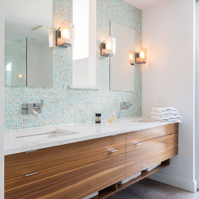 Inspiration for a contemporary bathroom remodel in Toronto with an undermount sink