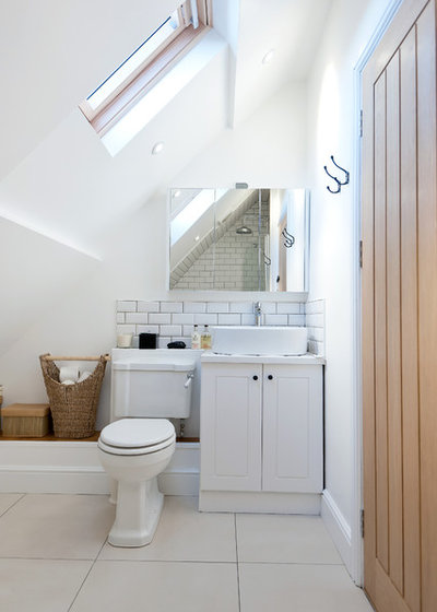 Country Bathroom by Barnes Design