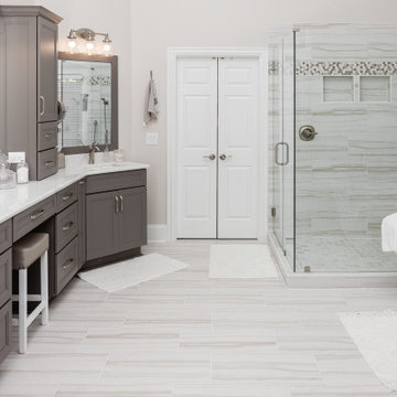 Serpentino Blanco Master Bathroom